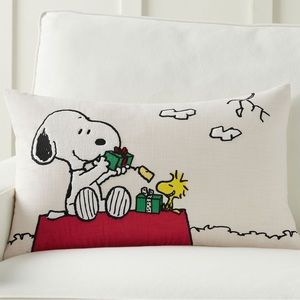 Pottery Barn Snoopy & Woodstock Holiday Gifting Peanuts Lumbar Pillow Cover 🎁